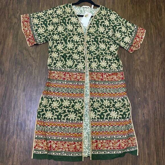 Soft Surroundings Tops - Soft surroundings Tariji topper size sp(6-8)